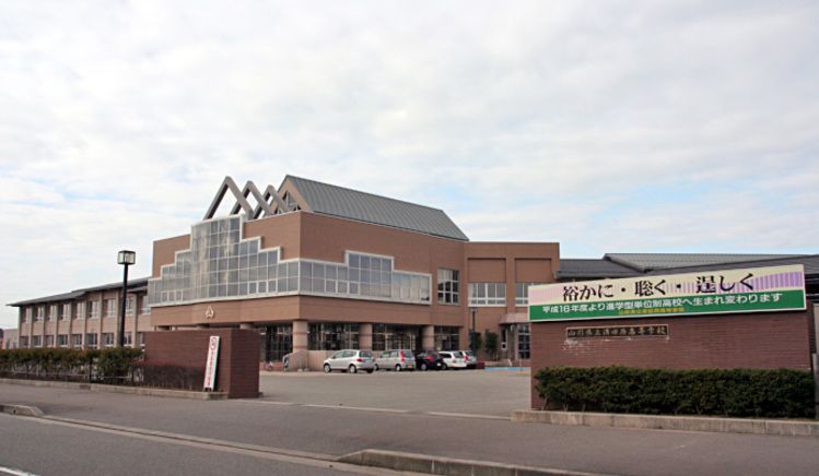 酒田西高等学校画像